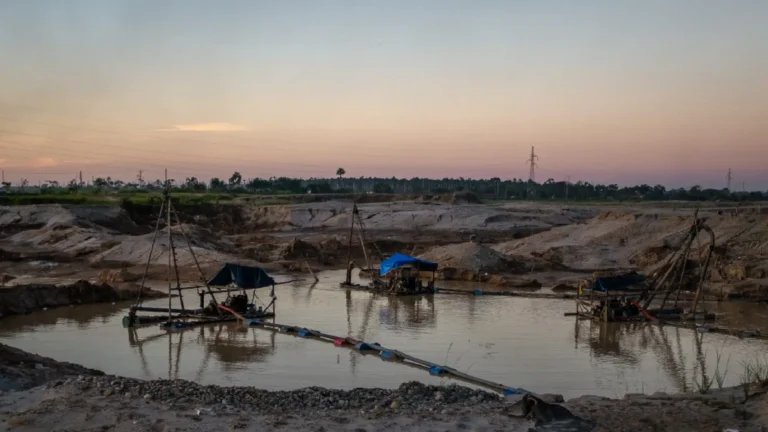 ¿Hay vínculos entre las presiones territoriales que enfrentan pueblos indígenas amazónicos con la criminalidad que azota los ámbitos urbanos?
